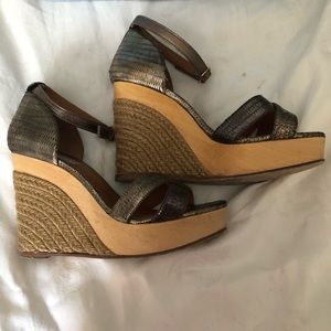 LAVIN PARIS METALLIC PEWTER ANTIQUE GOLD WEDGE PLATFORM ESPADRILLE SANDAL SZ 8 B